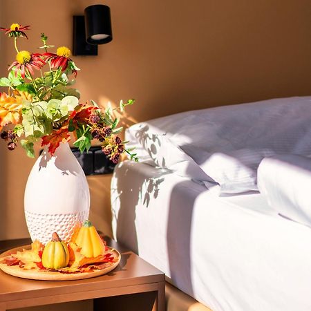 Hotel ฟริมบูร์ก ภายนอก รูปภาพ