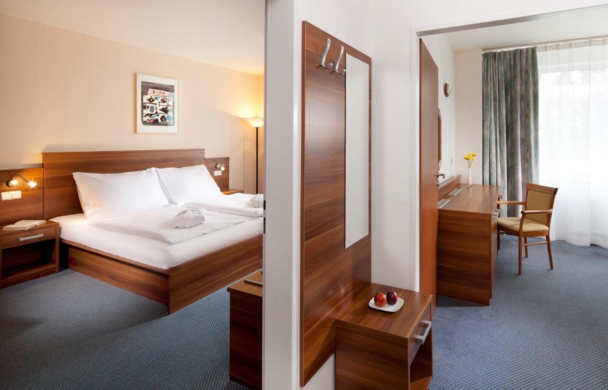 Hotel ฟริมบูร์ก ภายนอก รูปภาพ